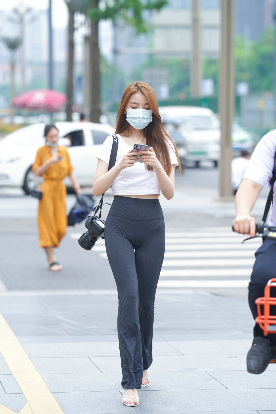 图片[3]-玩单反机的瑜伽裤女孩  J1270 498P5V-28.6GB-虎哥图库