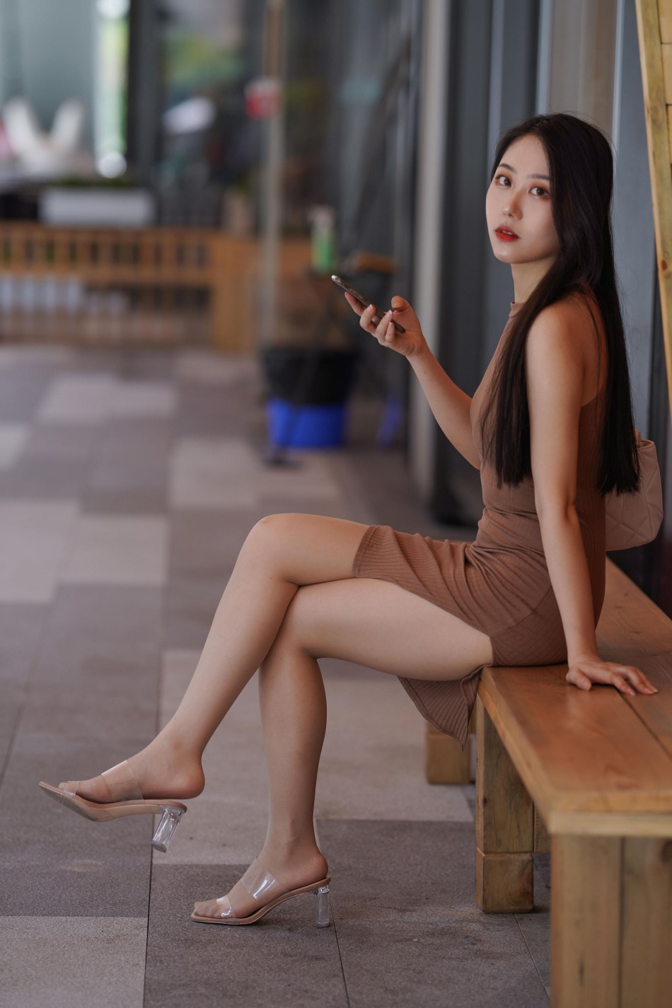 图片[5]-超有女人味的姑娘短裙逛街【400P】00049-虎哥图库