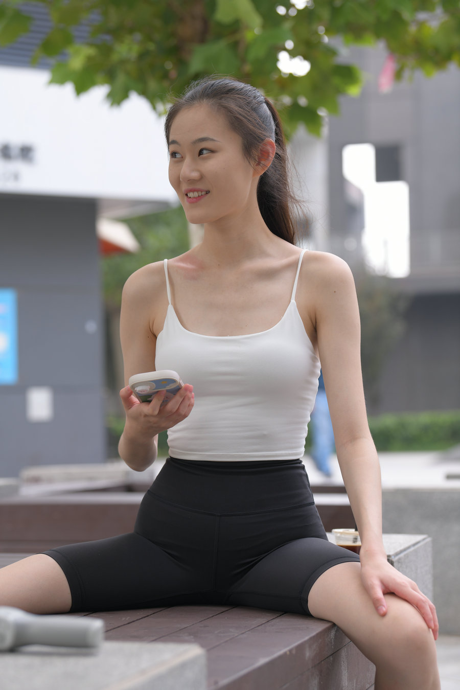 J3421 651P-13.2GB-虎哥图库