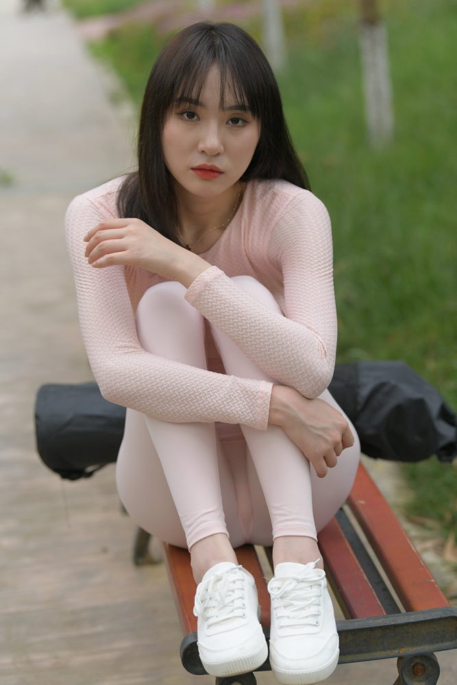 粉粉的瑜伽裤女孩太可爱了 J2090 854P1V-30.4GB-虎哥图库