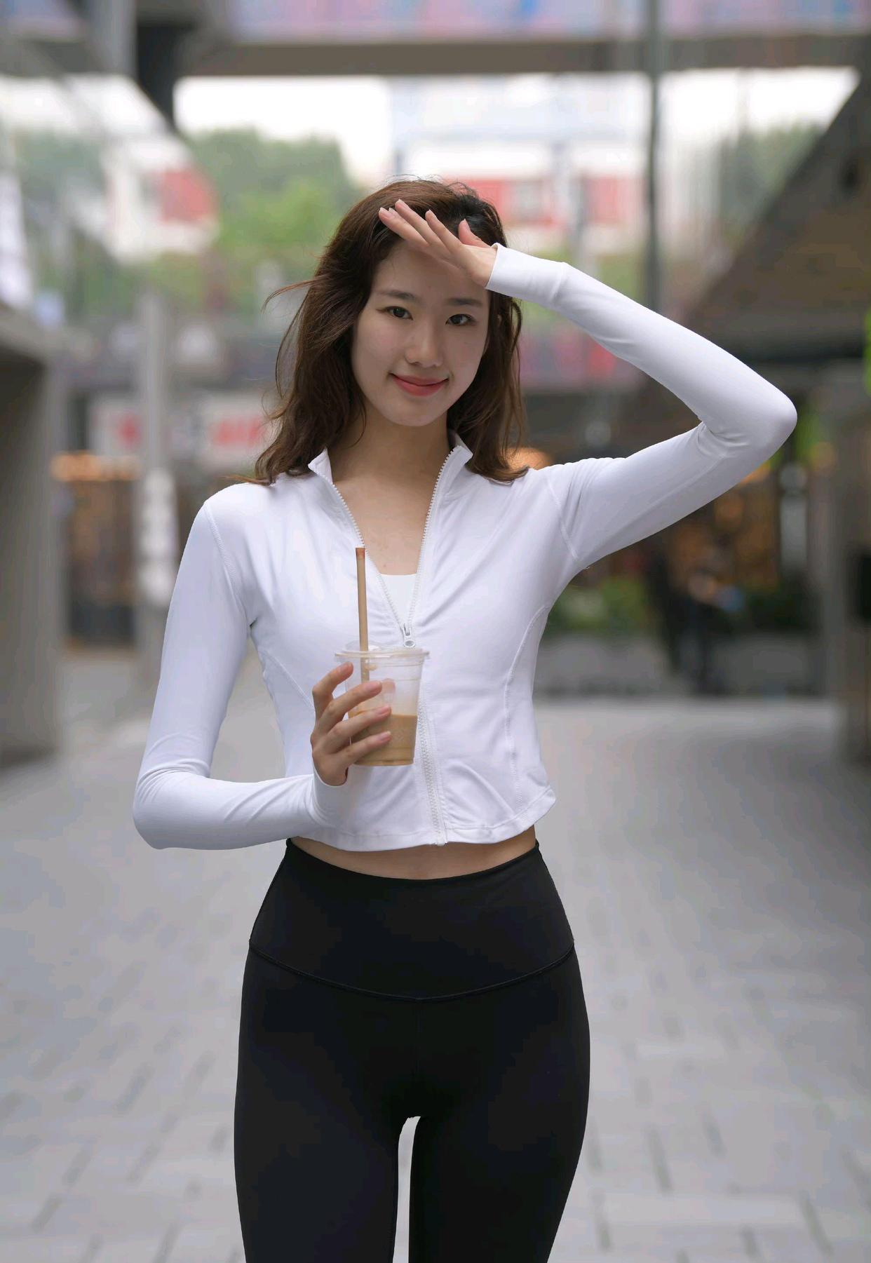 图片[4]-像刘亦菲的黑色瑜伽裤女孩J2237 340P1V-14.8GB-虎哥图库