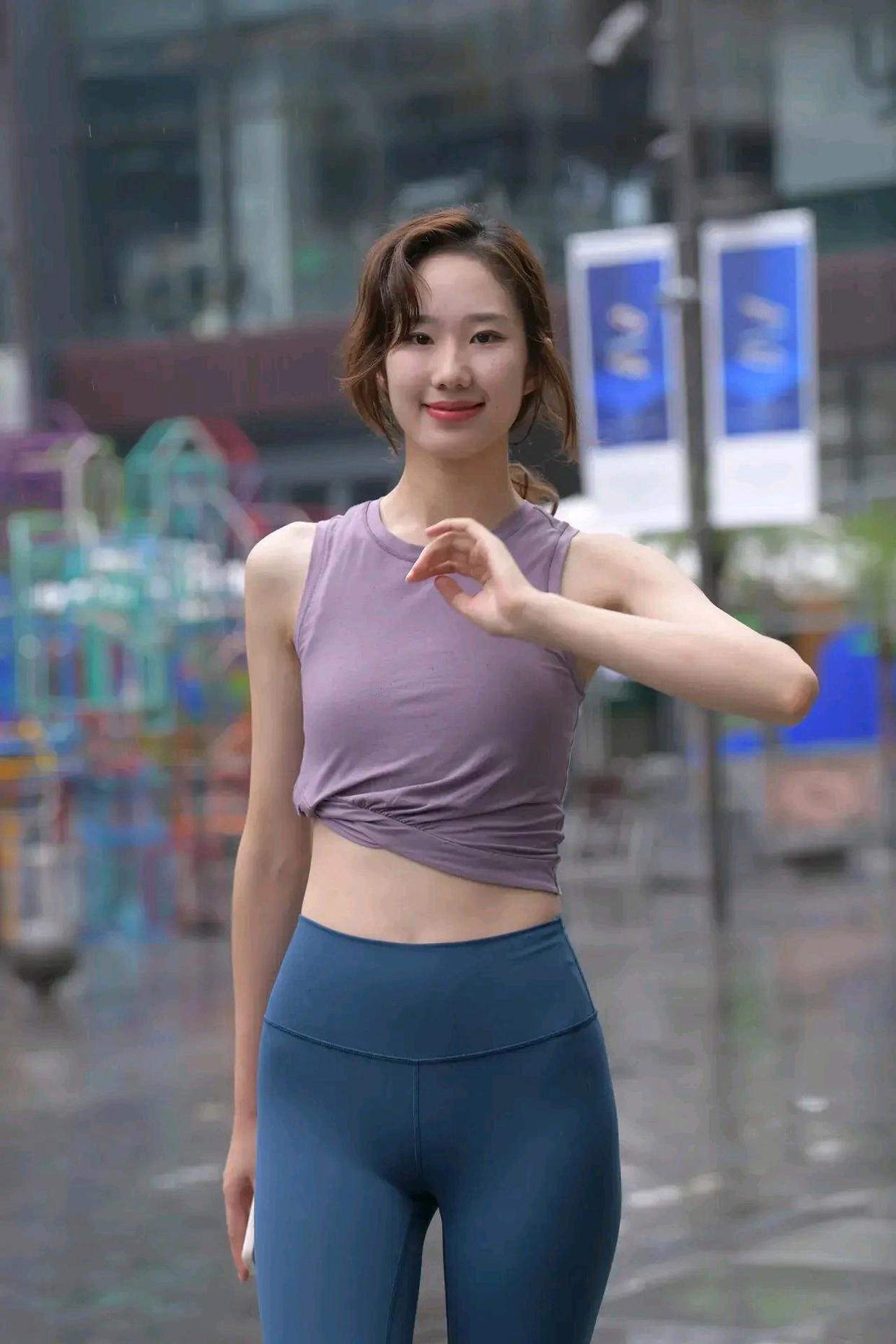 图片[2]-像刘亦菲的蓝色瑜伽裤姑娘J2234 552P1V-20.5GB-虎哥图库
