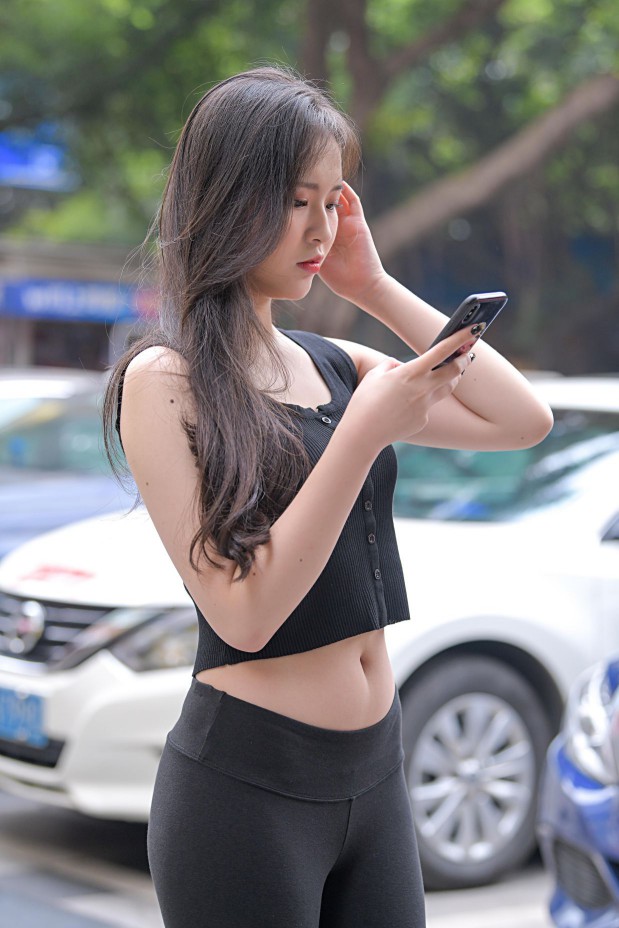 图片[5]-喝奶茶的黑色瑜伽裤长发姑娘【376P】00055-虎哥图库
