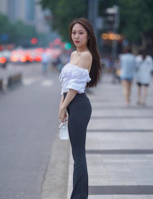 图片[3]-身材非常哇塞的瑜伽裤女孩  J1333 521P6V-21.6GB-虎哥图库