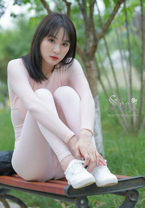 图片[2]-粉粉的瑜伽裤女孩太可爱了 J2090 854P1V-30.4GB-虎哥图库