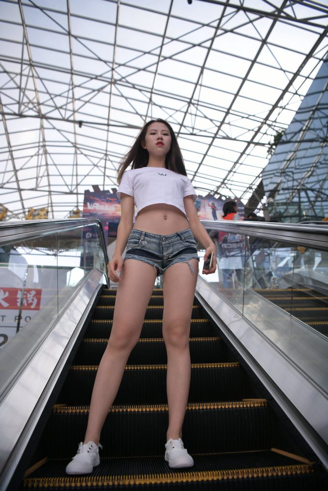 J1220 288P8V-10.0GB-虎哥图库