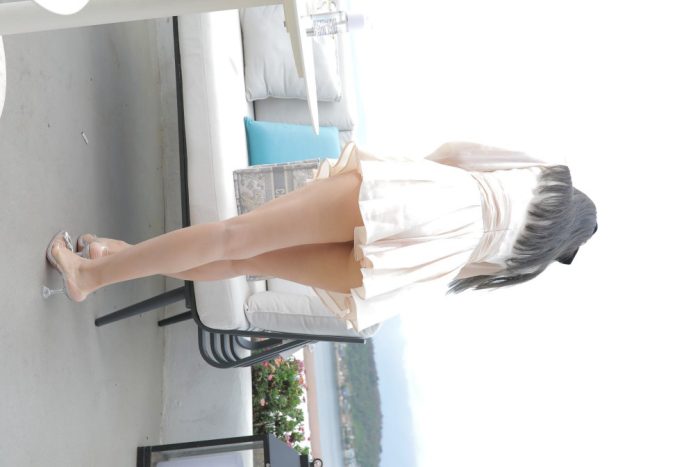 戴黑色蝴蝶结的长发女孩【369P】00027-虎哥图库