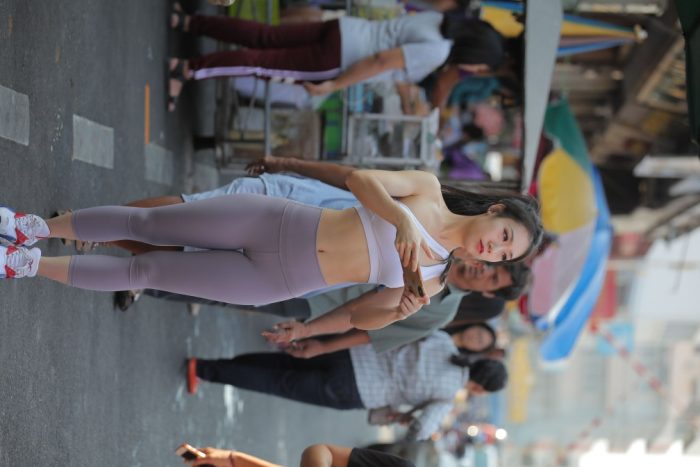 逛街的马尾辫瑜伽老师【556P】00016-虎哥图库