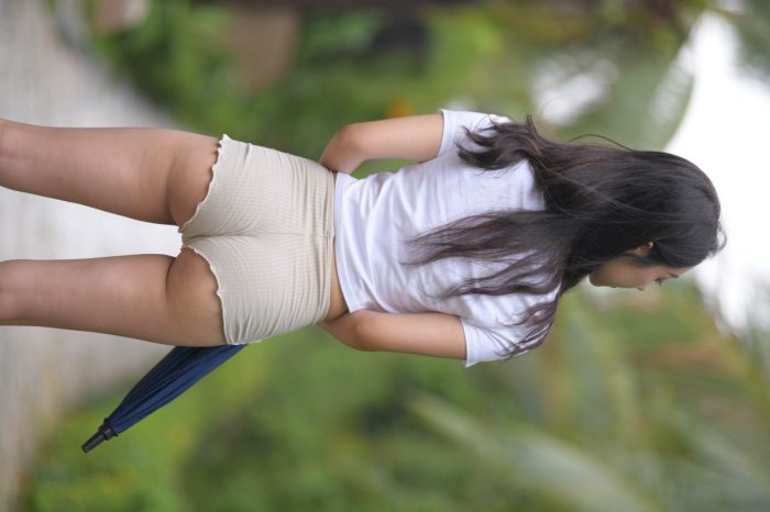 在郊外的长发热裤姑娘【388P】00022-虎哥图库