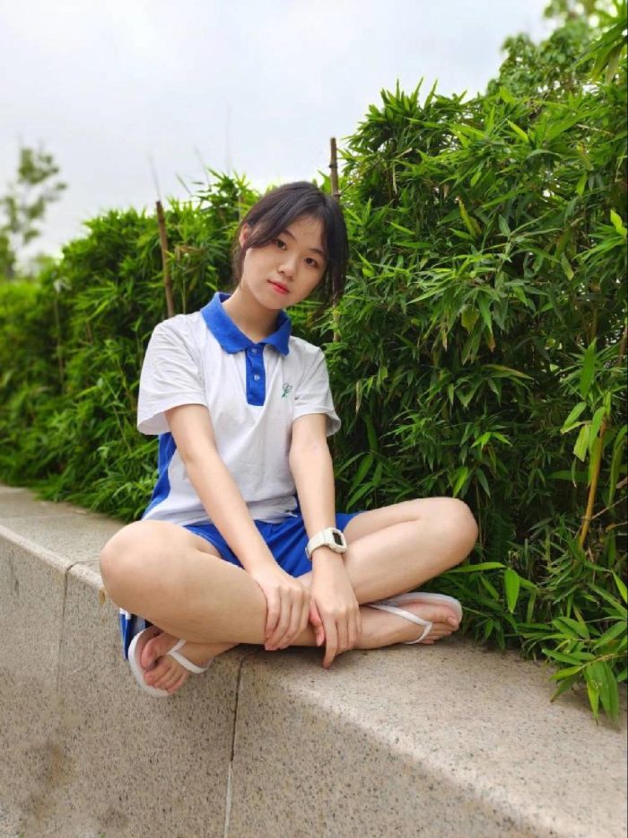 穿校服非常清纯的小姑娘【49P】20003-虎哥图库