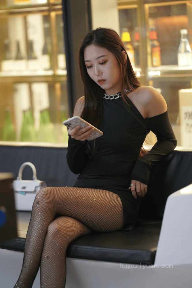 非常妩媚的网格丝袜女孩【186P】000037-虎哥图库