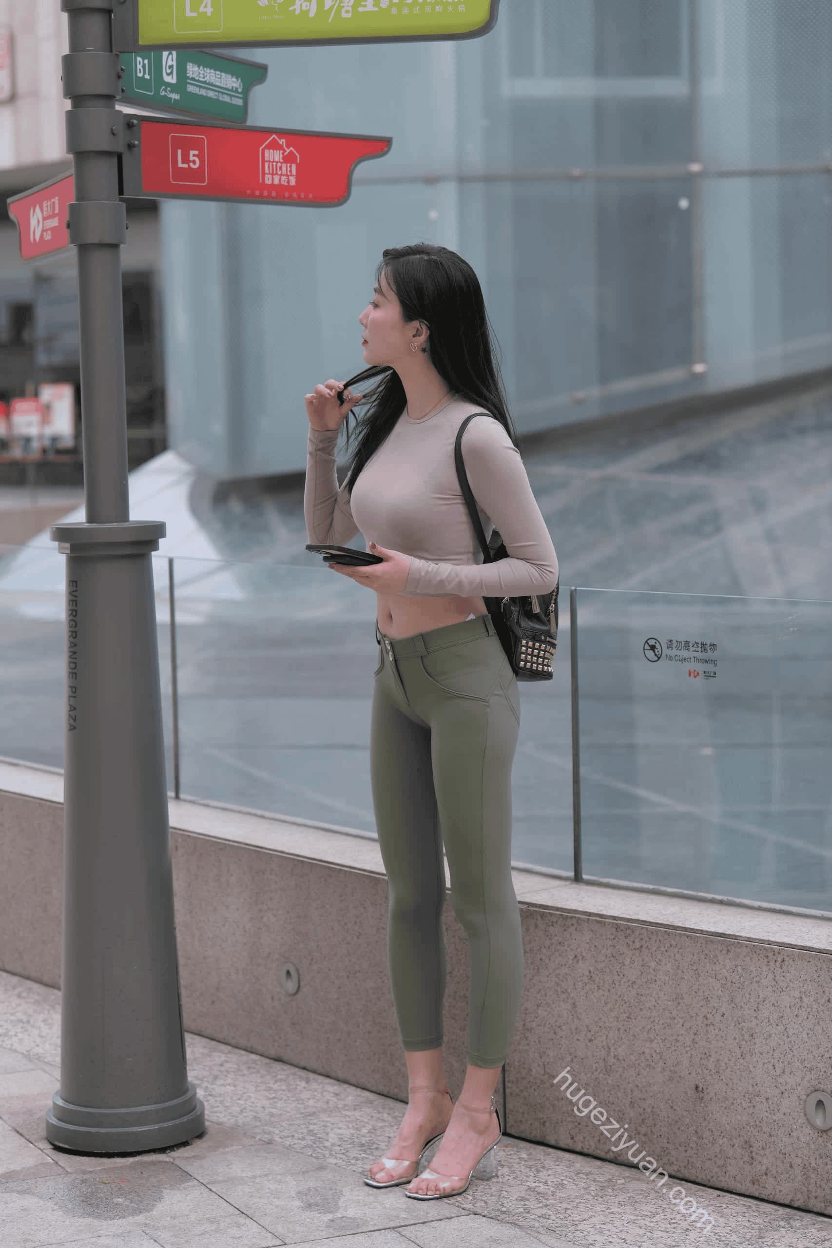图片[2]-紧身牛仔裤身材很好的女人【529P】J2060-虎哥图库