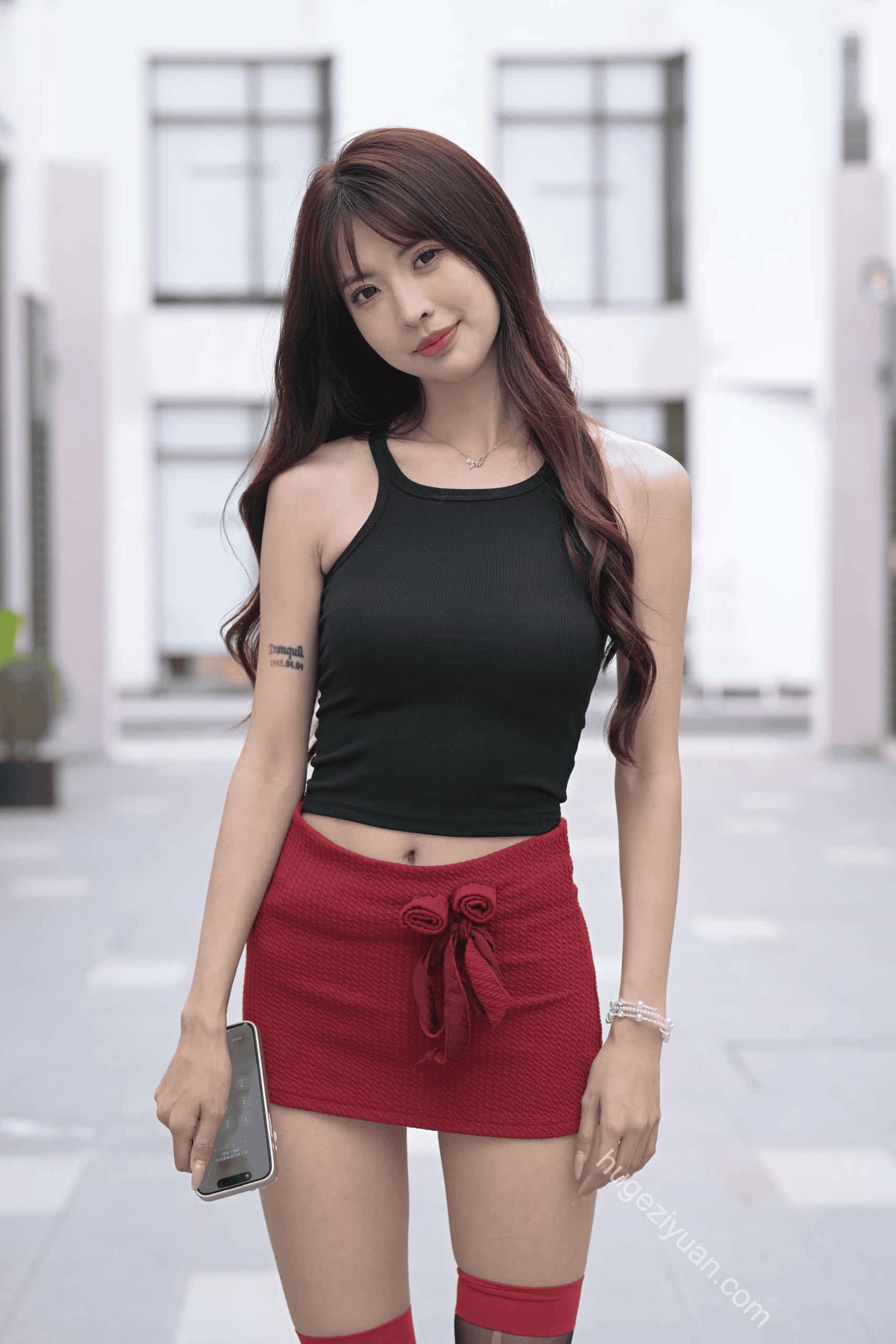 图片[5]-穿红色短裙黑丝的软甜少女【870P】J8145-虎哥图库