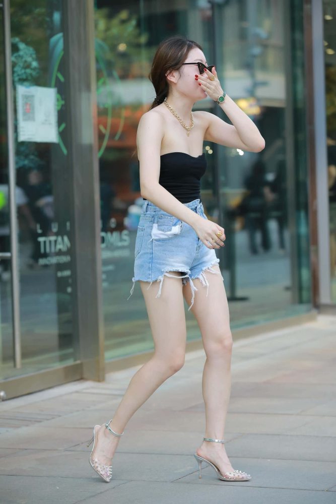 蓝色热裤白嫩香肩【169P】J4790-虎哥图库