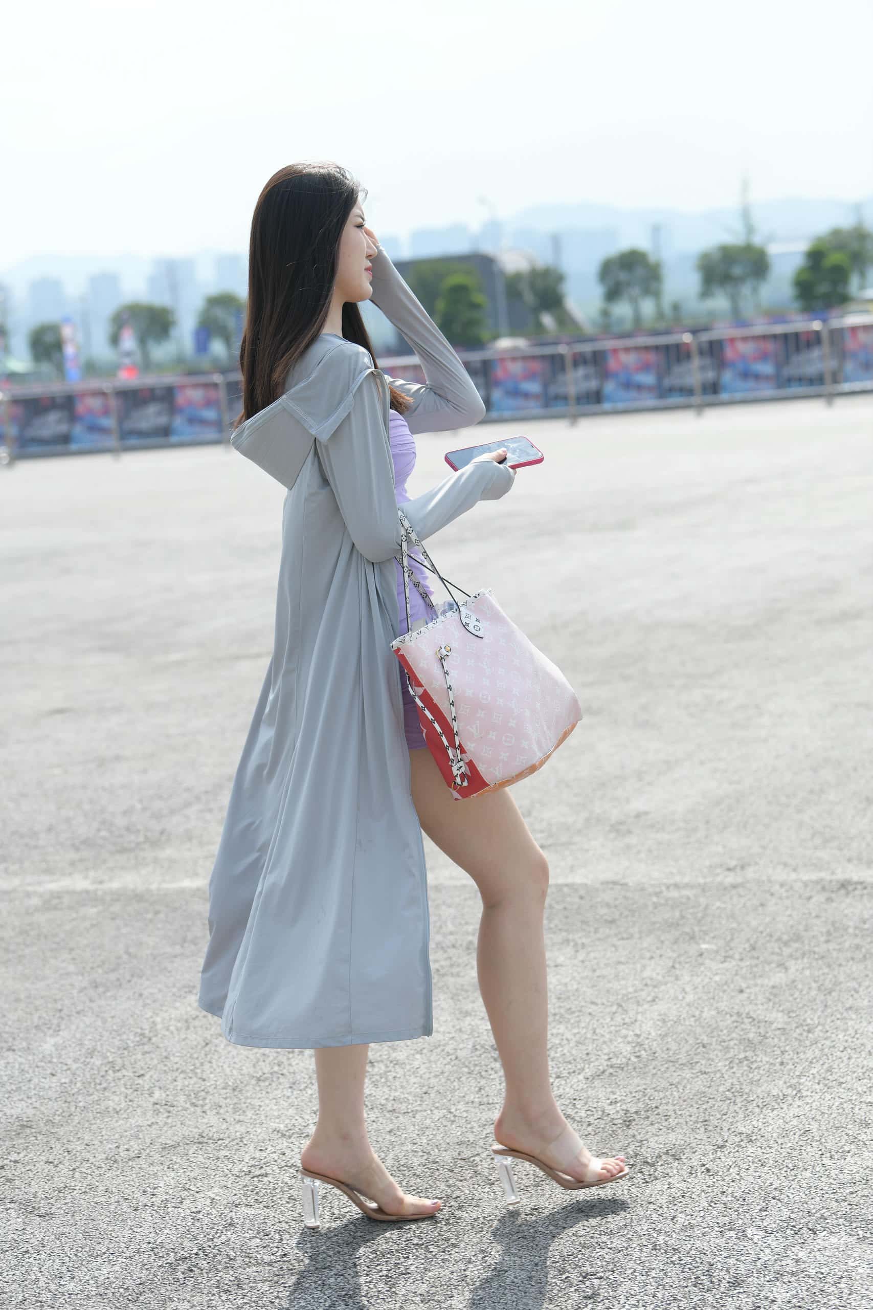 图片[2]-迷人紫色修身裙【64P】P8258-虎哥图库