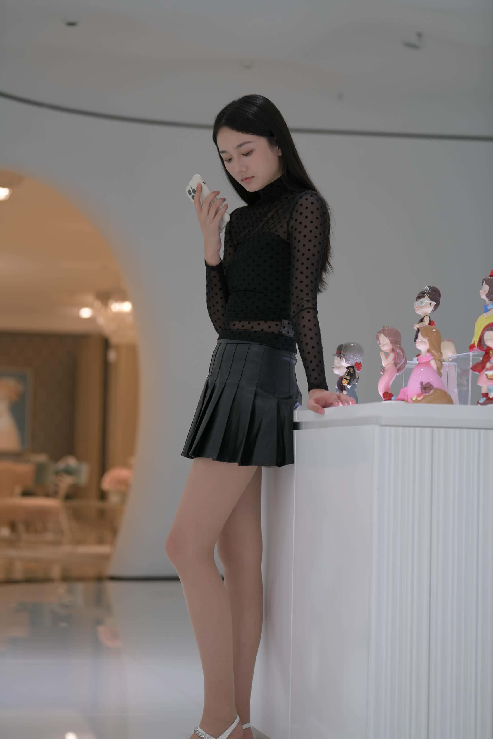 图片[3]-准备参加朋友宴会的黑裙小姐姐【452P】J3401-虎哥图库