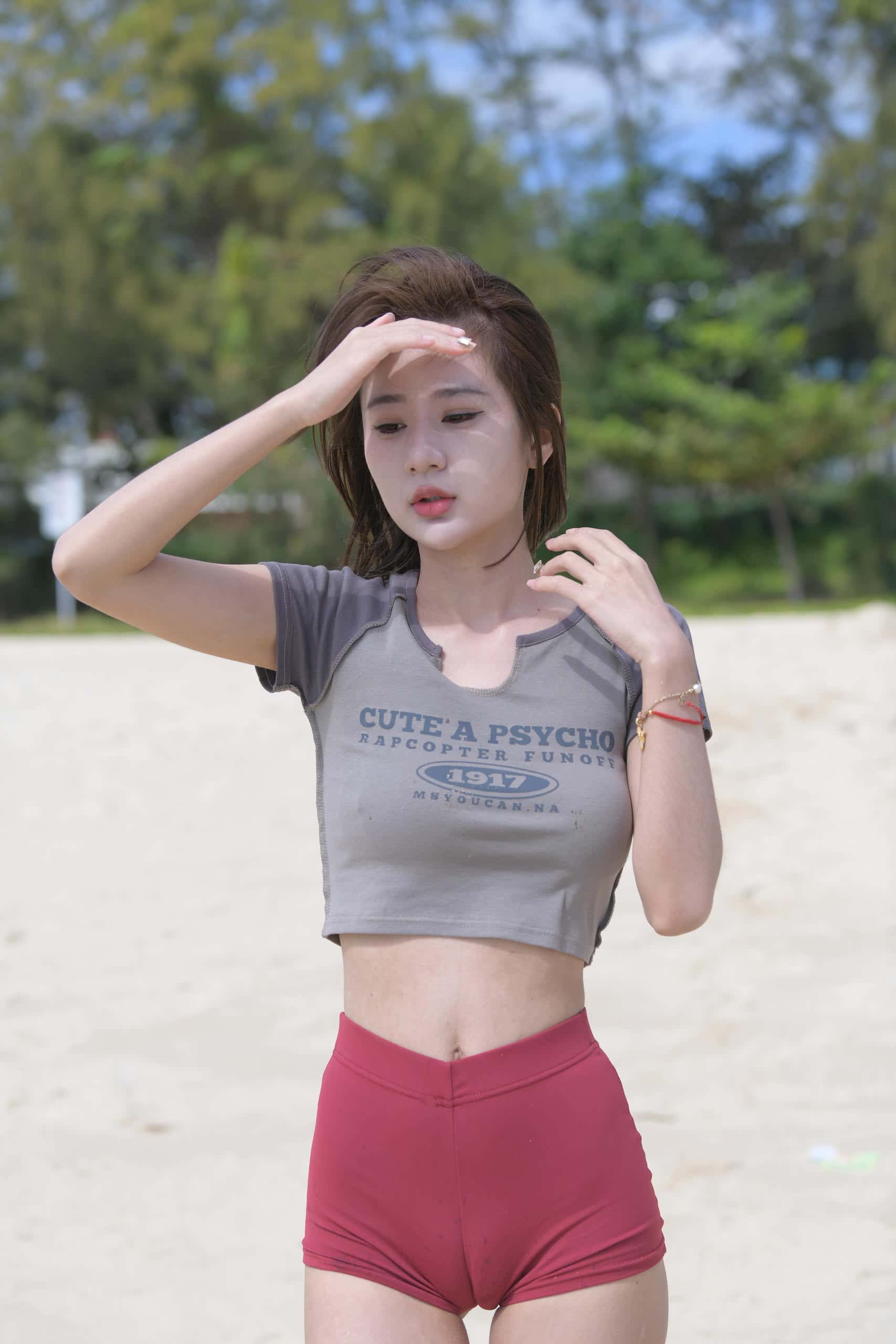 图片[2]-海边尽情玩耍的短发姑娘【784P】P207-虎哥图库