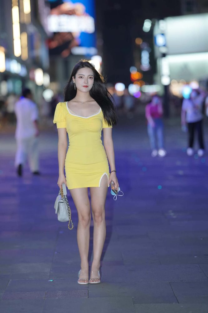 漂亮的黄色连体裙美女 【138P】P4026-虎哥图库