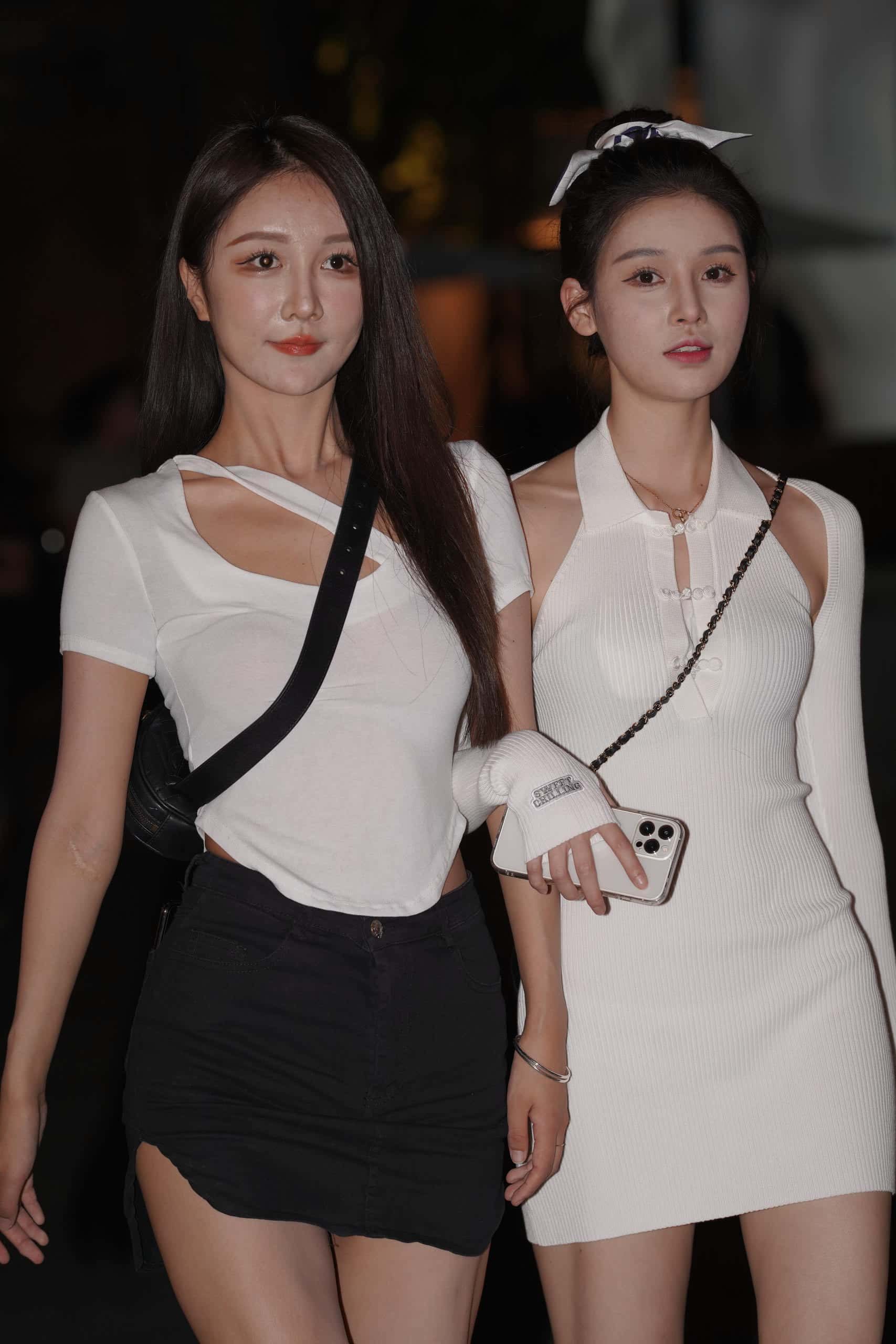 图片[2]-两个漂亮的小姐姐【135P】P5011-虎哥图库