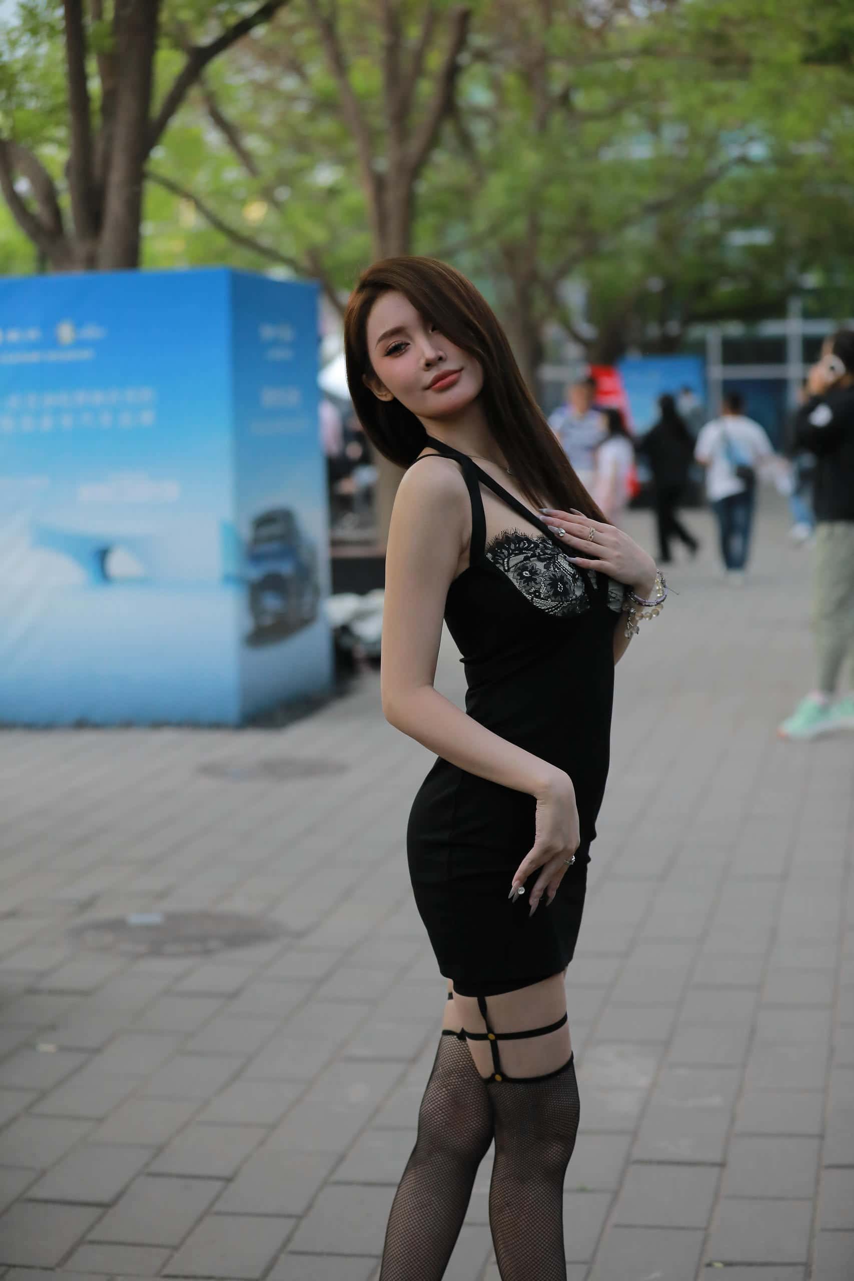 图片[2]-黑网袜高跟美女【88P】P3043-虎哥图库