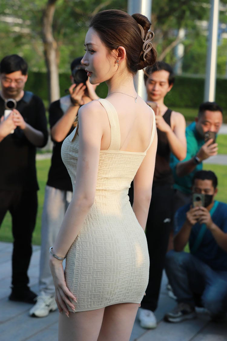 图片[2]-简约吊带白裙[152P – 1.15GB] M85157-虎哥图库