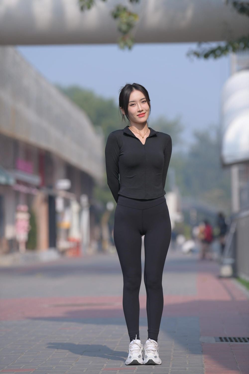 黑色运动套装甜美女生（722P） M87080-虎哥图库
