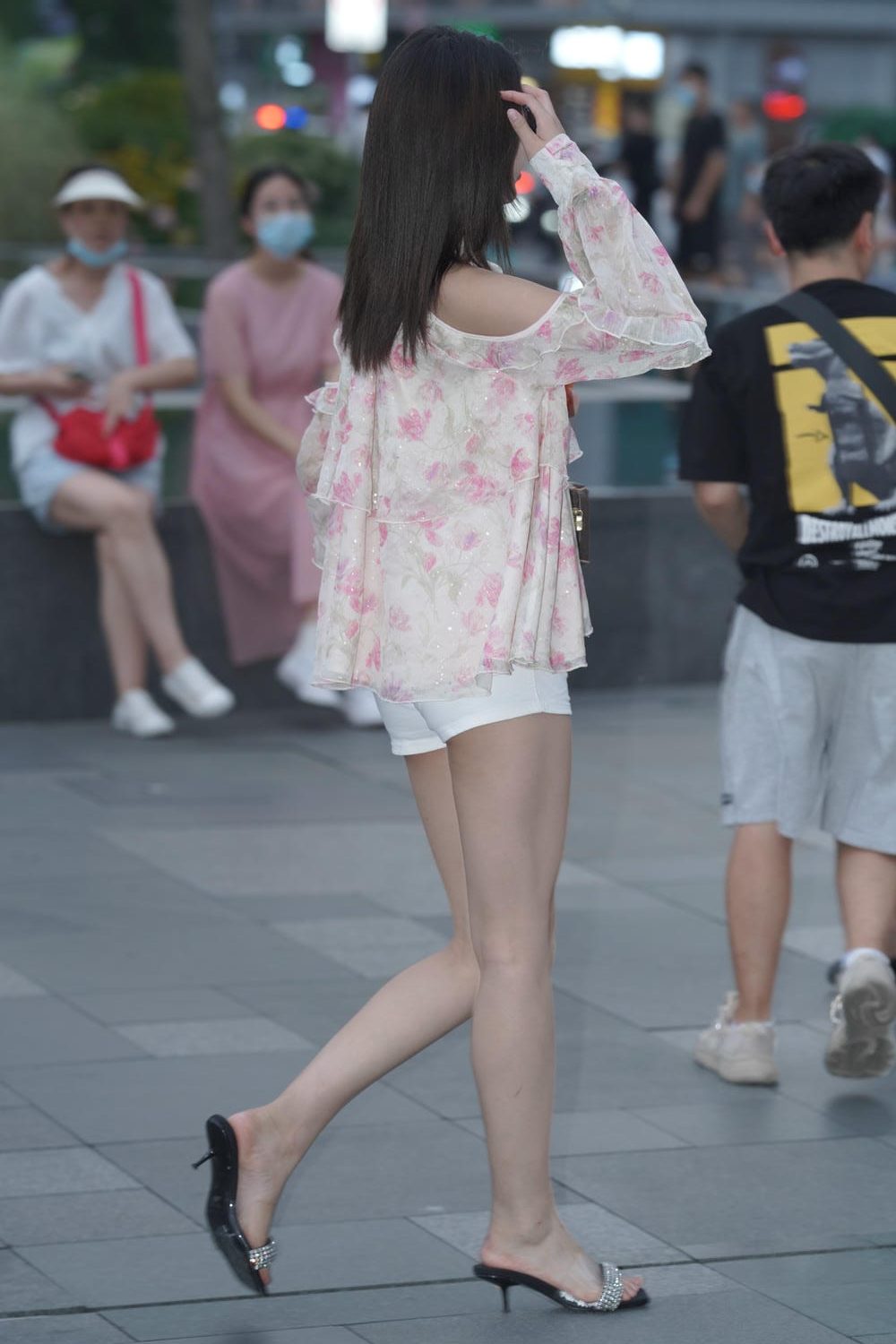图片[3]-白色短裤修长美腿（143P）M85017-虎哥图库