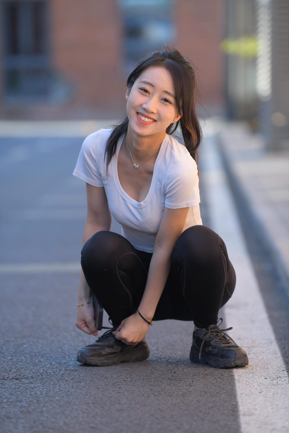 图片[2]-黑色瑜伽裤美女（859P）M87081-虎哥图库
