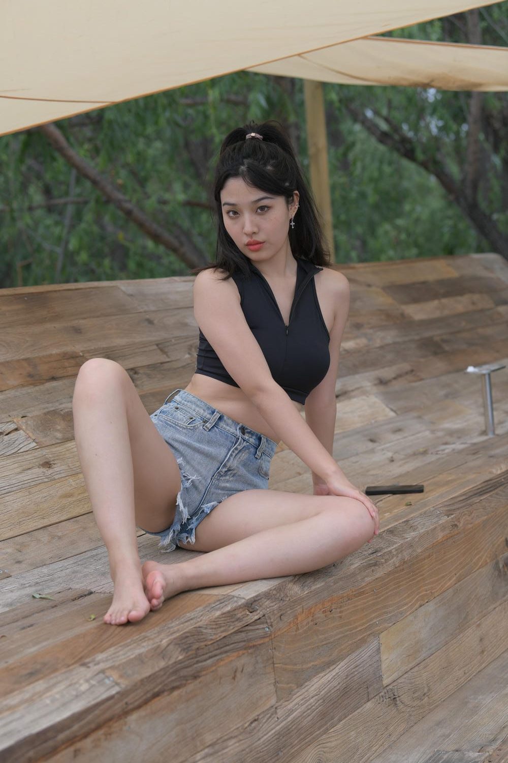 图片[4]-牛仔热裤长腿女生（696P）M87074-虎哥图库