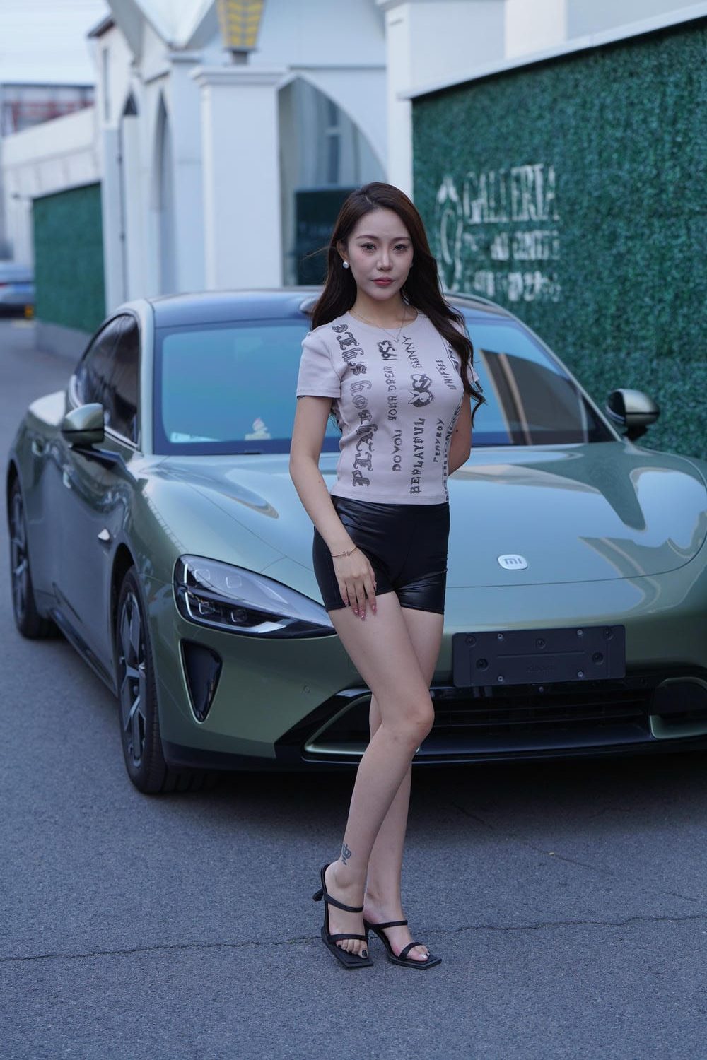 图片[4]-黑色皮短裤美女（589P）M87084-虎哥图库