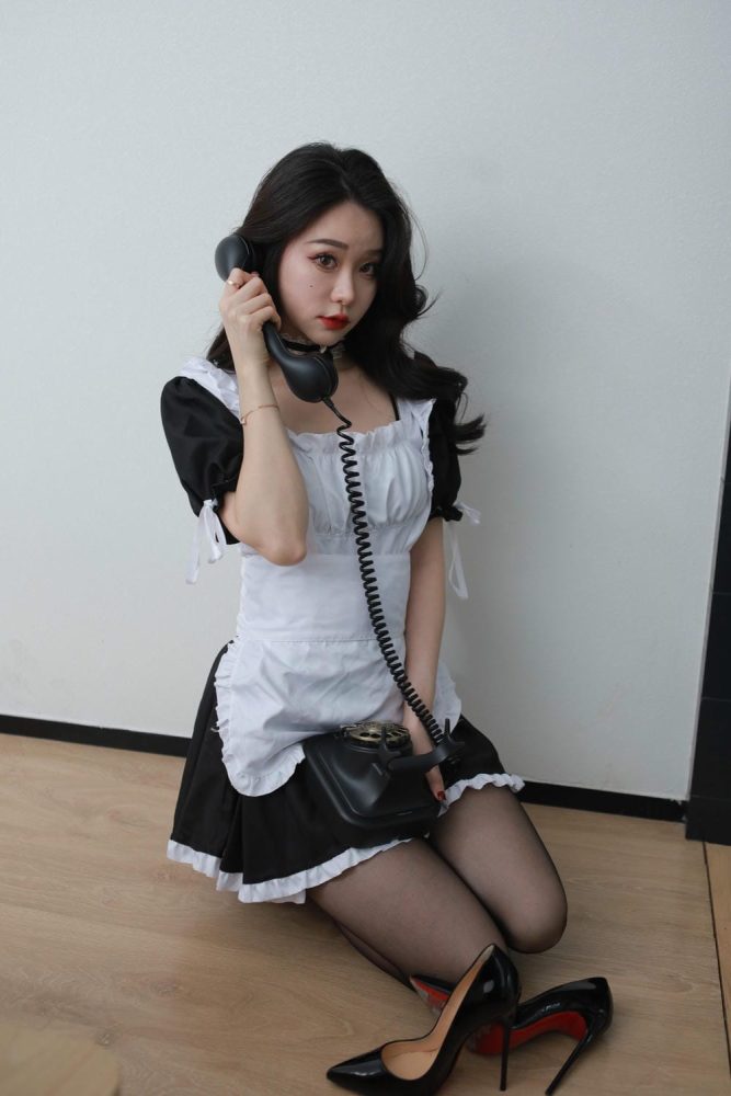 Sia不吃鱼 俏皮大奶女仆系列[98P+ 2.92GB]-虎哥图库