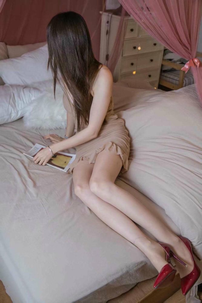 Sia不吃鱼 性感蜜腿[123P 1.20GB]-虎哥图库